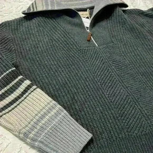 Obermeyer Women's Limber Ski Sweater 100% Wool Size Medium - Picture 5 of 11